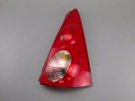FEU ARRIERE DROIT PEUGEOT 107