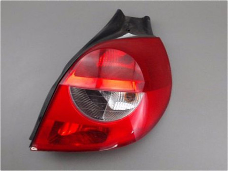 FEU ARRIERE DROIT RENAULT CLIO