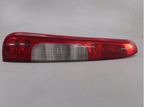 FEU ARRIERE GAUCHE  FORD FOCUS