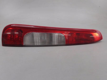 FEU ARRIERE GAUCHE  FORD FOCUS