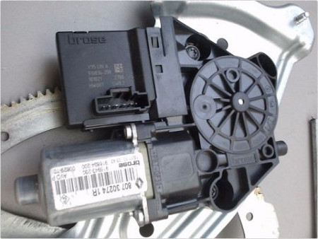 MECANISME LEVE-GLACE AVANT DROIT RENAULT MEGANE
