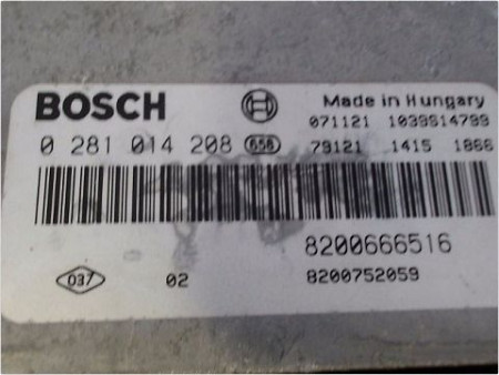 CALCULATEUR MOTEUR RENAULT TRAFIC