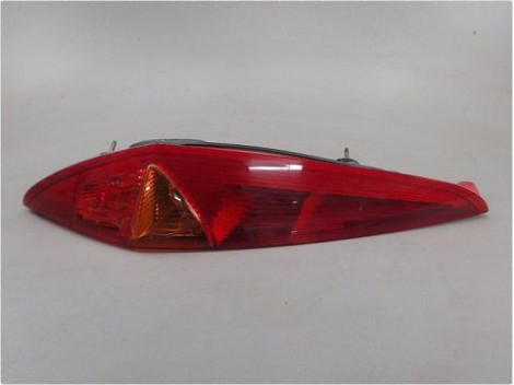 FEU ARRIERE GAUCHE  FIAT PUNTO