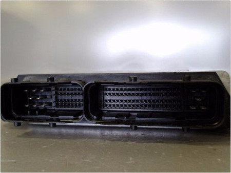 CALCULATEUR MOTEUR TOYOTA AURIS