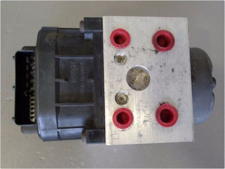 UNITE HYDRAULIQUE ABS FIAT PUNTO