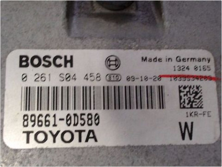 CALCULATEUR MOTEUR TOYOTA YARIS