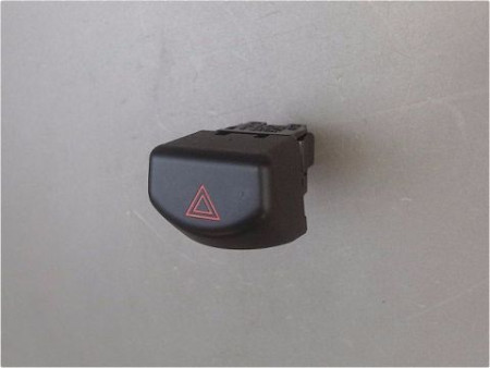 BOUTON DE WARNING NISSAN MICRA