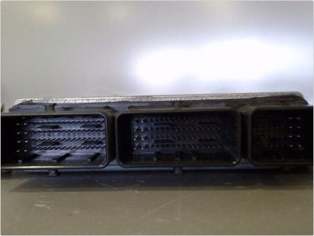 CALCULATEUR MOTEUR RENAULT MEGANE