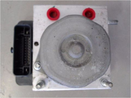UNITE HYDRAULIQUE ABS NISSAN MICRA