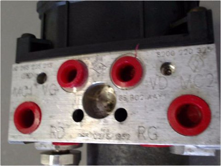 UNITE HYDRAULIQUE ABS RENAULT CLIO