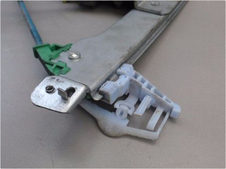 MECANISME LEVE-GLACE AVANT DROIT CITROEN C2