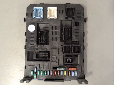 BOITIER GESTION HABITACLE PEUGEOT 307