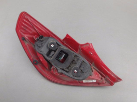 FEU ARRIERE DROIT OPEL CORSA