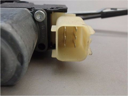 MECANISME LEVE-GLACE AVANT GAUCHE FORD FIESTA