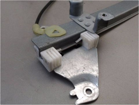 MECANISME LEVE-GLACE ARRIERE GAUCHE NISSAN QASHQAI