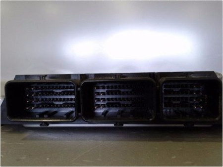 CALCULATEUR MOTEUR RENAULT MEGANE