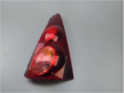 FEU ARRIERE DROIT PEUGEOT 107