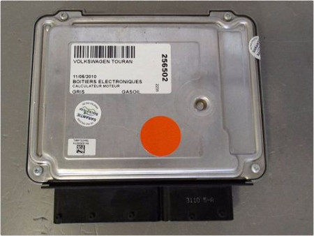 CALCULATEUR MOTEUR VOLKSWAGEN TOURAN