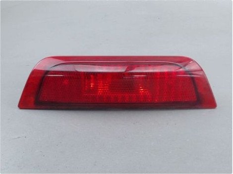 FEUX STOP SUPPLEMENTAIRE NISSAN MICRA
