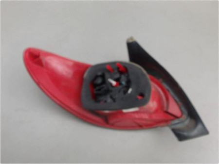 FEU ARRIERE DROIT PEUGEOT 206