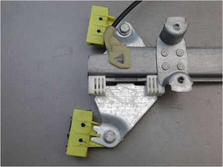 MECANISME LEVE-GLACE ARRIERE GAUCHE NISSAN QASHQAI