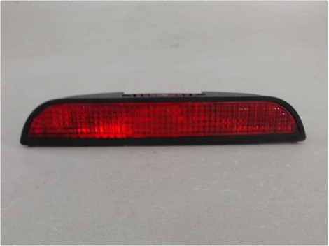 FEUX STOP SUPPLEMENTAIRE DACIA SANDERO