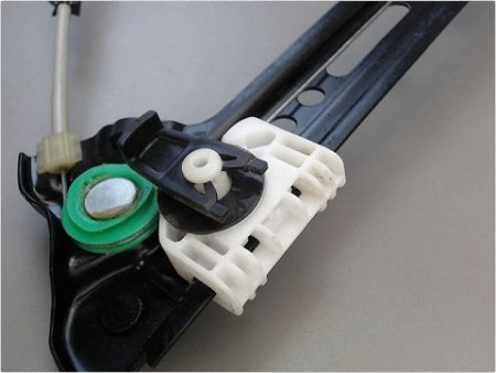 MECANISME LEVE-GLACE AVANT DROIT CITROEN C4