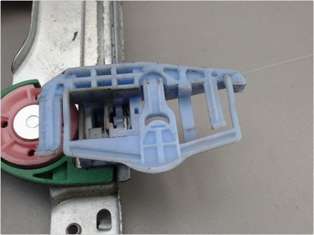MECANISME LEVE-GLACE AVANT GAUCHE CITROEN C2