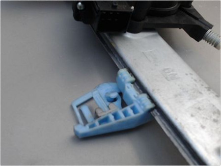 MECANISME LEVE-GLACE AVANT DROIT OPEL CORSA