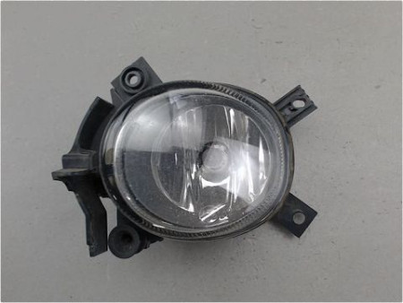 PHARE ANTIBROUILLARD AVANT GAUCHE AUDI A4