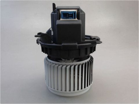 MOTEUR VENTILATEUR CHAUFFAGE NISSAN MICRA