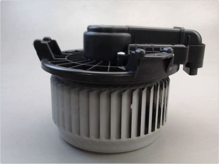 MOTEUR VENTILATEUR CHAUFFAGE TOYOTA YARIS