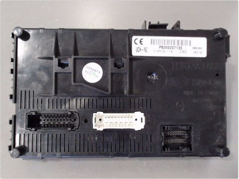 BOITIER GESTION HABITACLE RENAULT CLIO