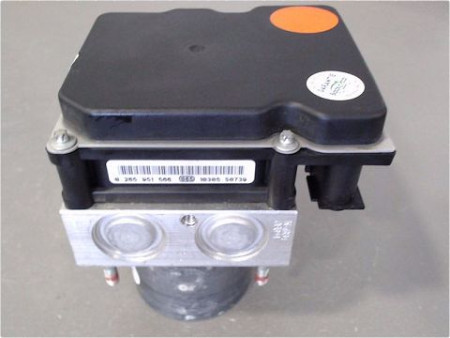 UNITE HYDRAULIQUE ABS TOYOTA VERSO