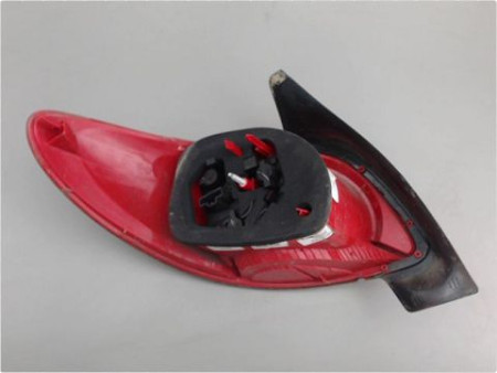 FEU ARRIERE DROIT PEUGEOT 206
