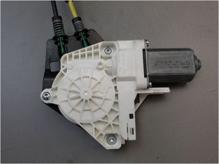 MECANISME LEVE-GLACE AVANT DROIT AUDI A1