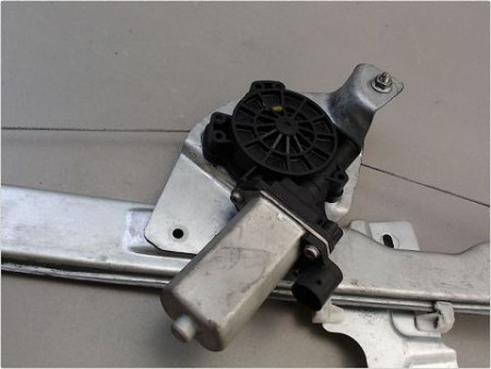 MECANISME LEVE-GLACE AVANT GAUCHE DACIA DUSTER