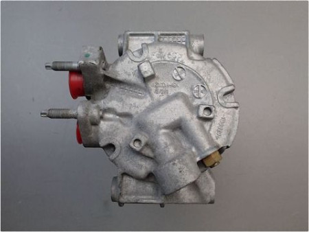 COMPRESSEUR AIR CONDITIONNE FORD FIESTA