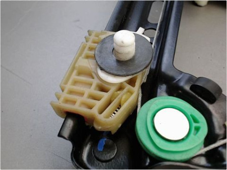 MECANISME LEVE-GLACE AVANT DROIT CITROEN C4