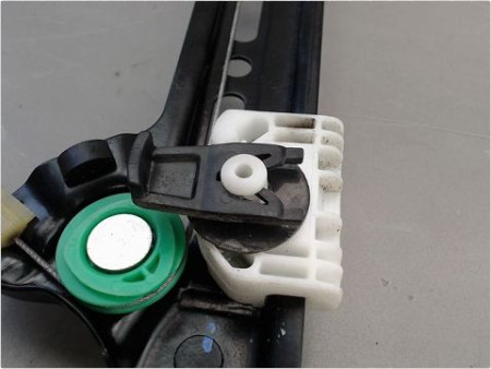 MECANISME LEVE-GLACE AVANT DROIT CITROEN C4