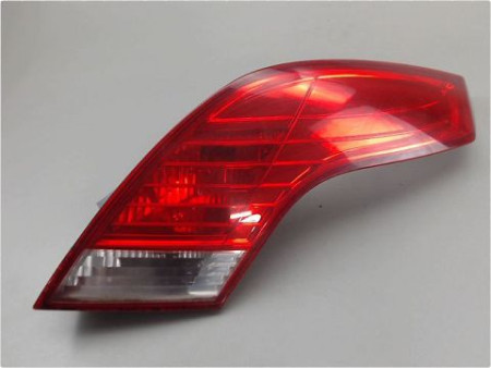 FEU ARRIERE INTERIEUR DROIT FORD FOCUS