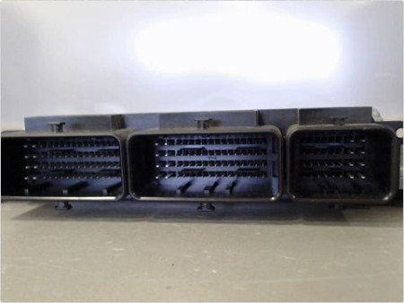 CALCULATEUR MOTEUR RENAULT MEGANE