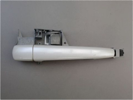 POIGNEE EXTERIEURE PORTE AVANT DROIT PEUGEOT 5008