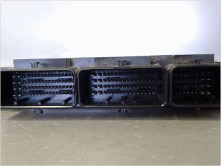 CALCULATEUR MOTEUR RENAULT KANGOO