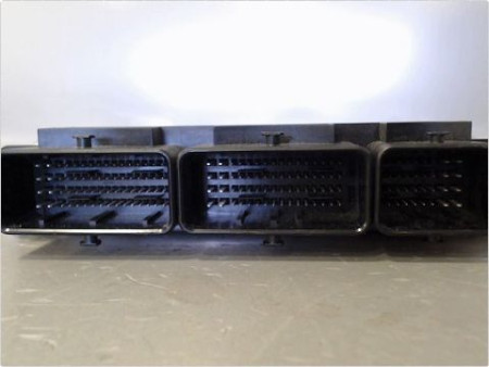 CALCULATEUR MOTEUR RENAULT TWINGO
