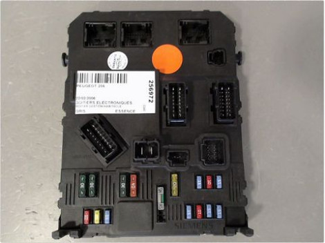 BOITIER GESTION HABITACLE PEUGEOT 206
