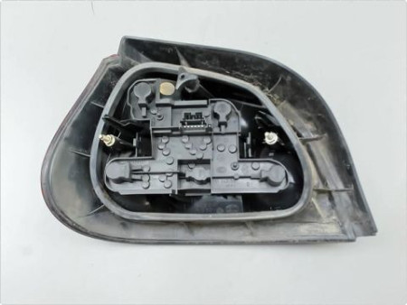 FEU ARRIERE DROIT RENAULT MEGANE