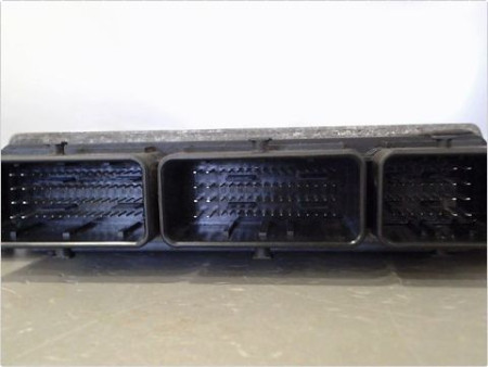 CALCULATEUR MOTEUR RENAULT MEGANE
