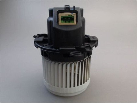 MOTEUR VENTILATEUR CHAUFFAGE DACIA LOGAN