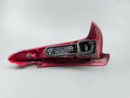 FEU ARRIERE GAUCHE  PEUGEOT 206